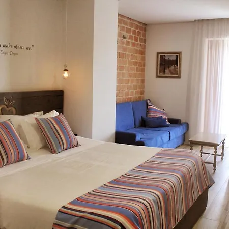 Art'otel Bed & Breakfast 4*