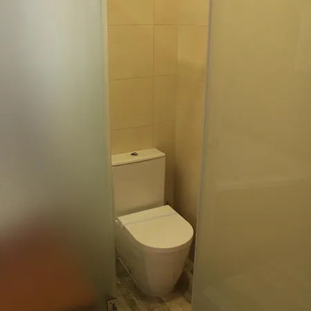 Art'otel לינה וארוחת בוקר 4*